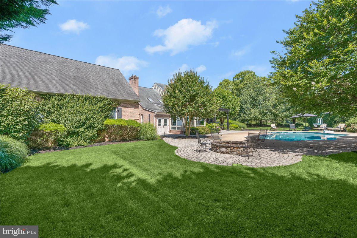 THE WARFIELDS - Residential