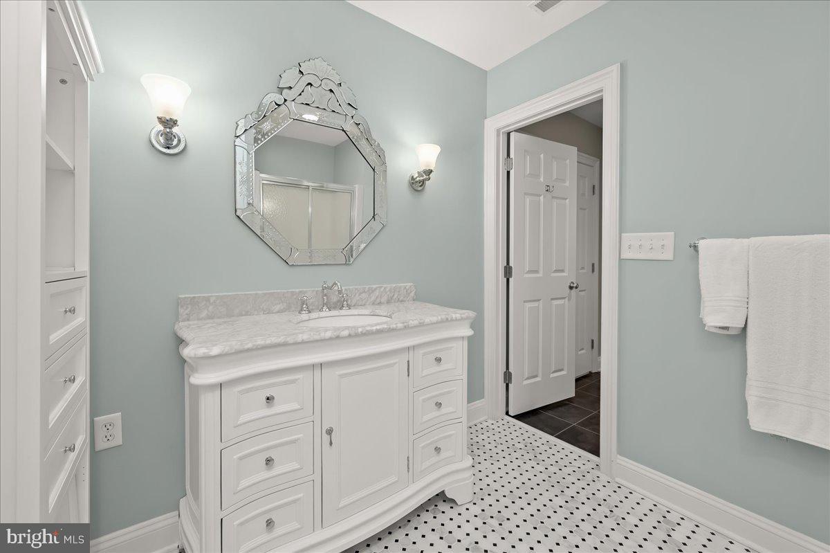 THE WARFIELDS - Residential