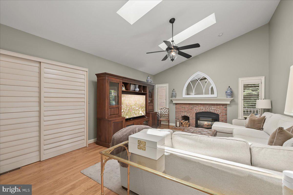 THE WARFIELDS - Residential