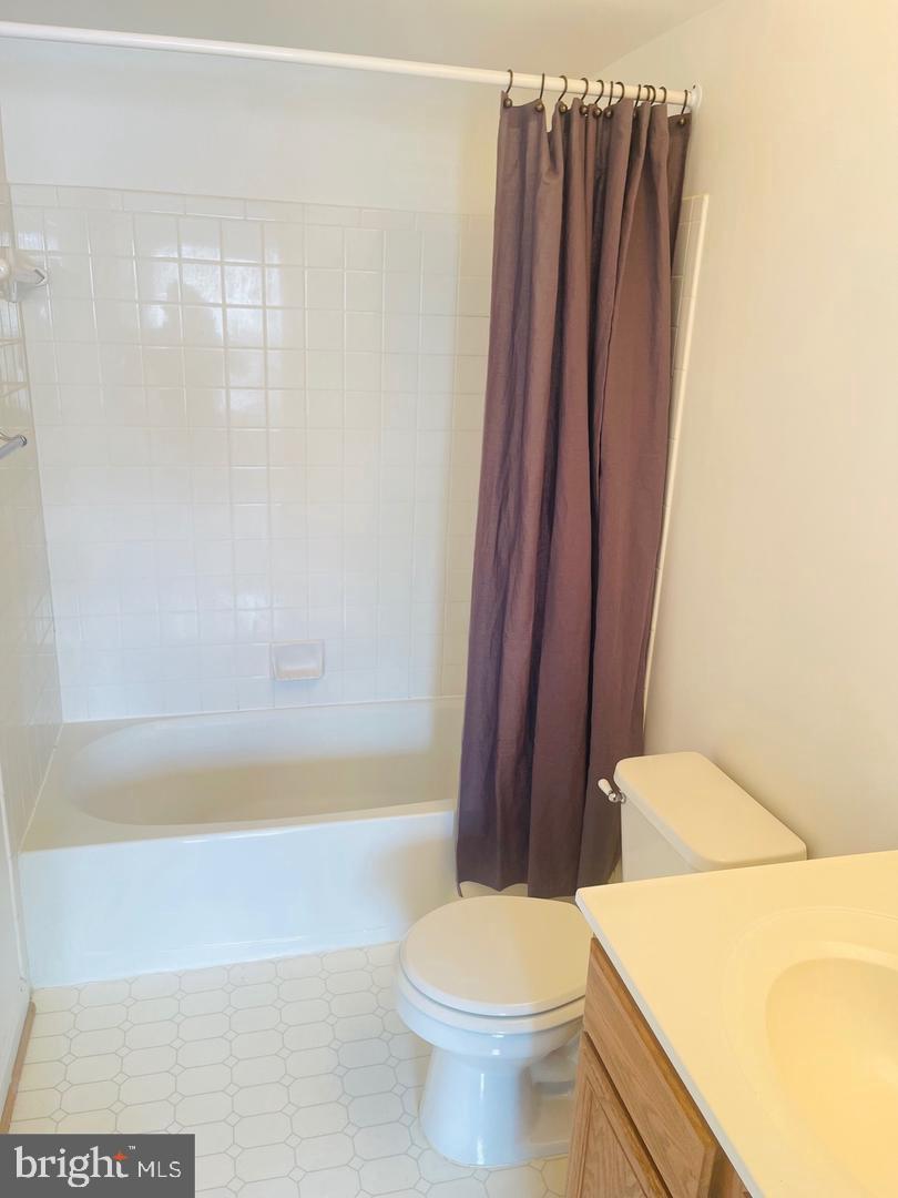 14158 CUDDY LOOP 201