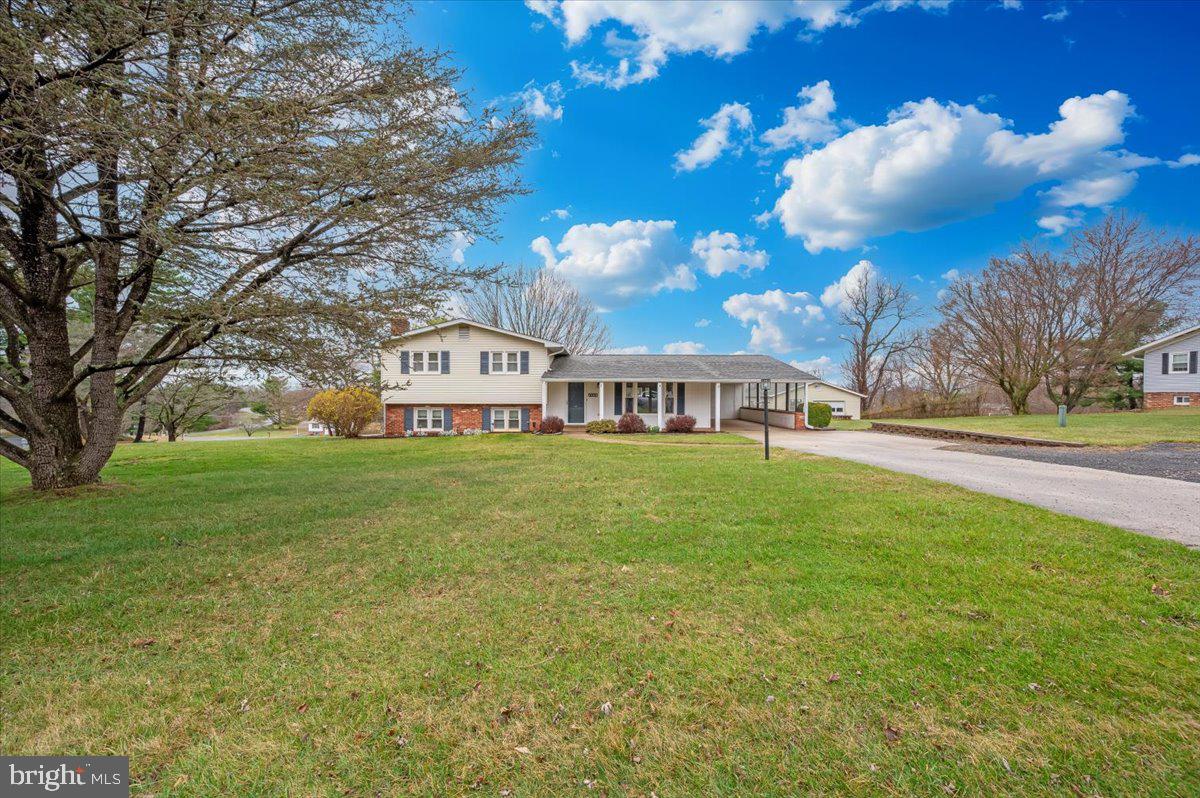 LINGANORE VIEW - Residential