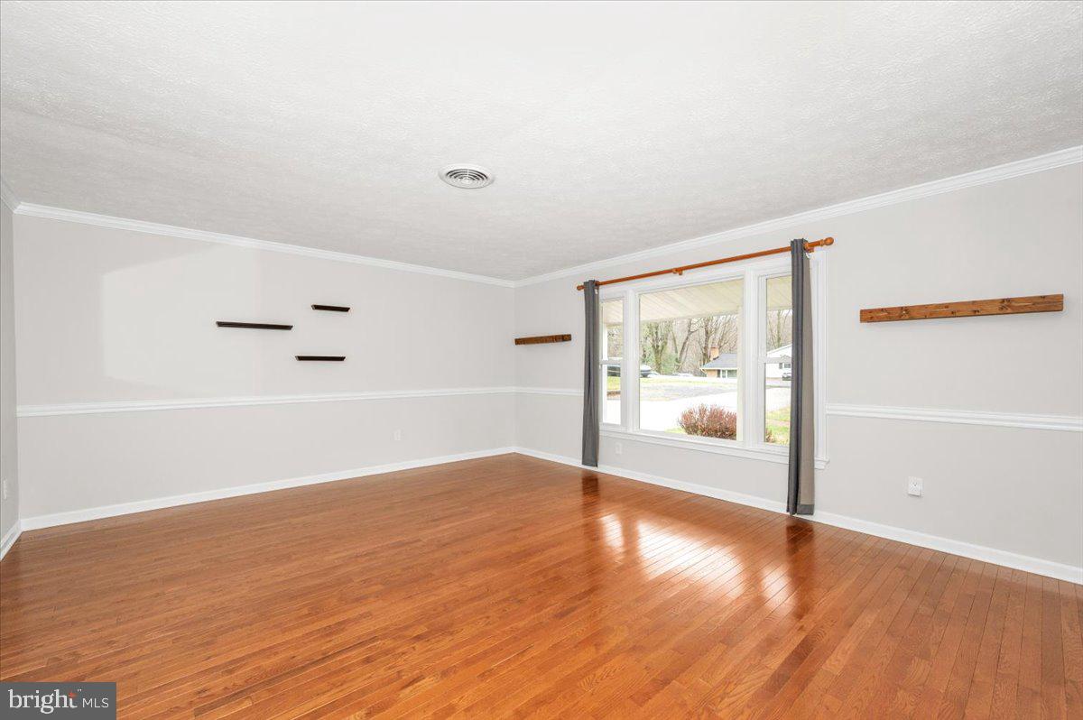 LINGANORE VIEW - Residential