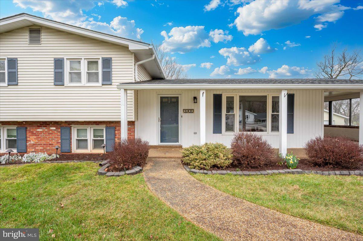 4984 LINGANORE VIEW DRIVE