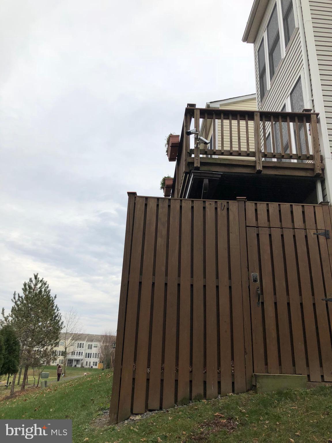 COPPERMINE CROSSING - Residential Lease