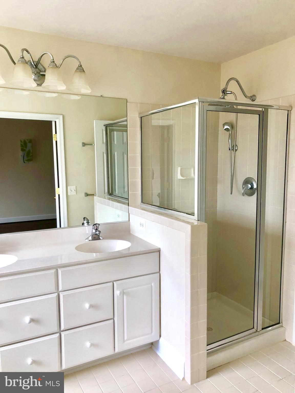 COPPERMINE CROSSING - Residential Lease