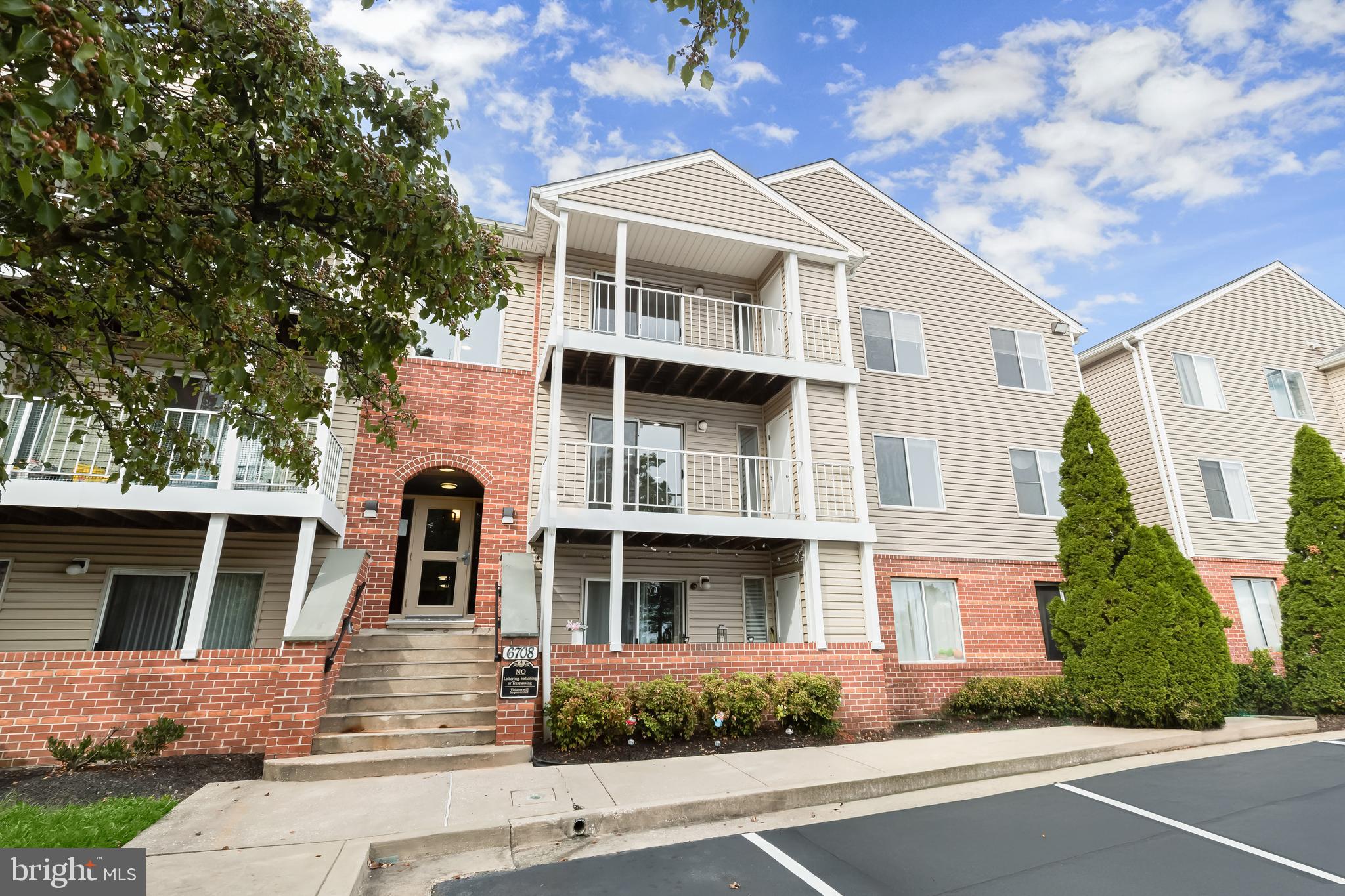 BERKLEIGH SQUARE - Residential