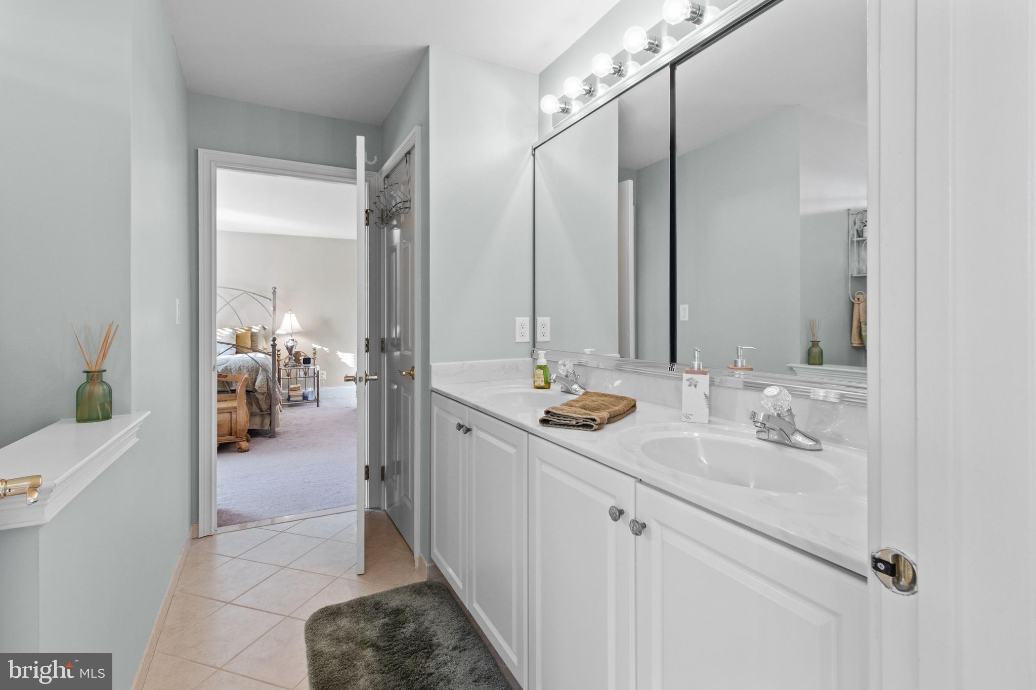 NORTHAMPTON HUNT - Residential