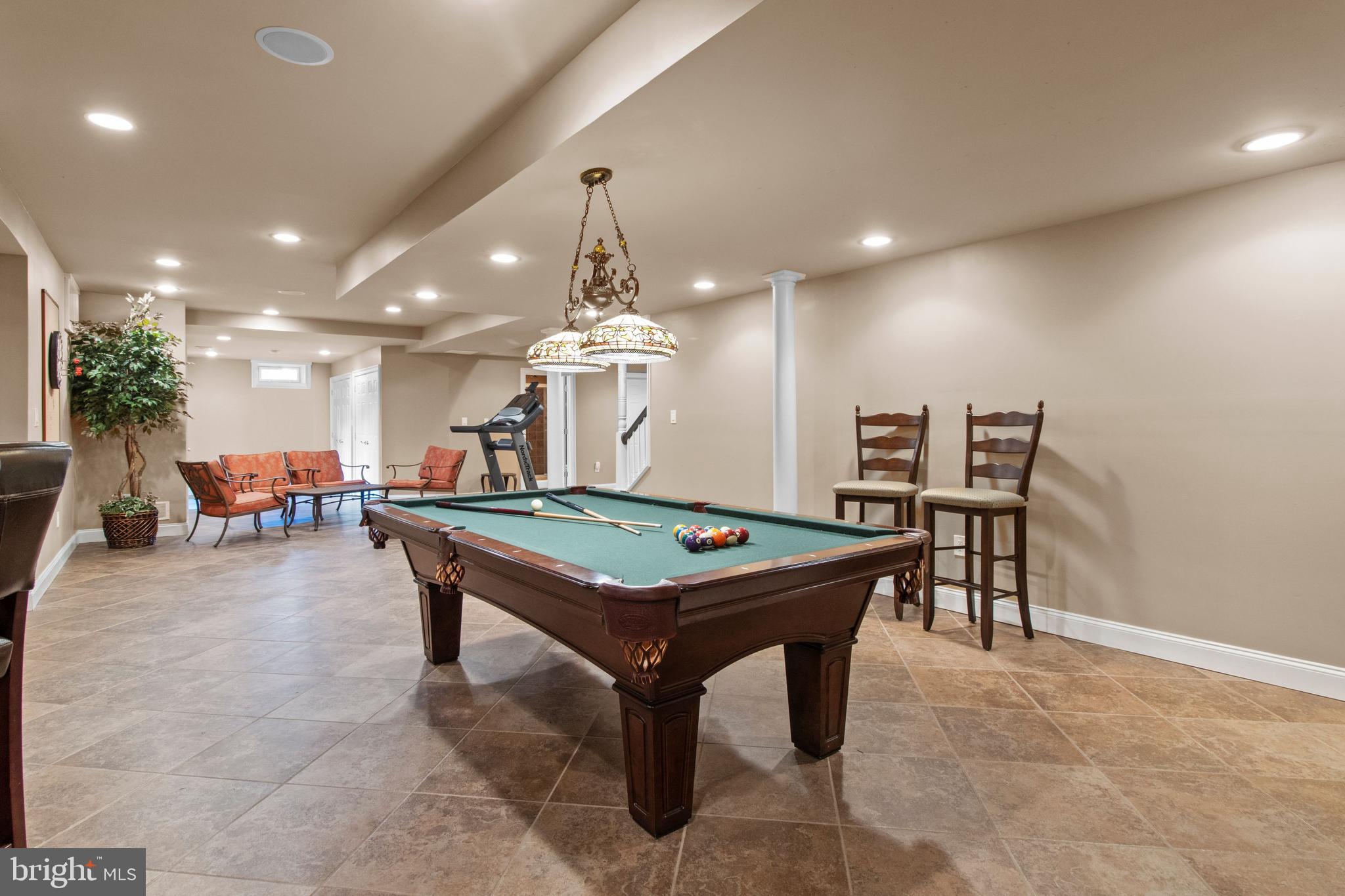 NORTHAMPTON HUNT - Residential