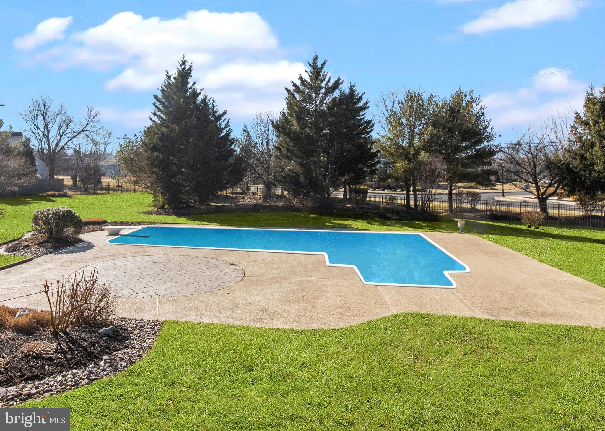 NORTHAMPTON HUNT - Residential