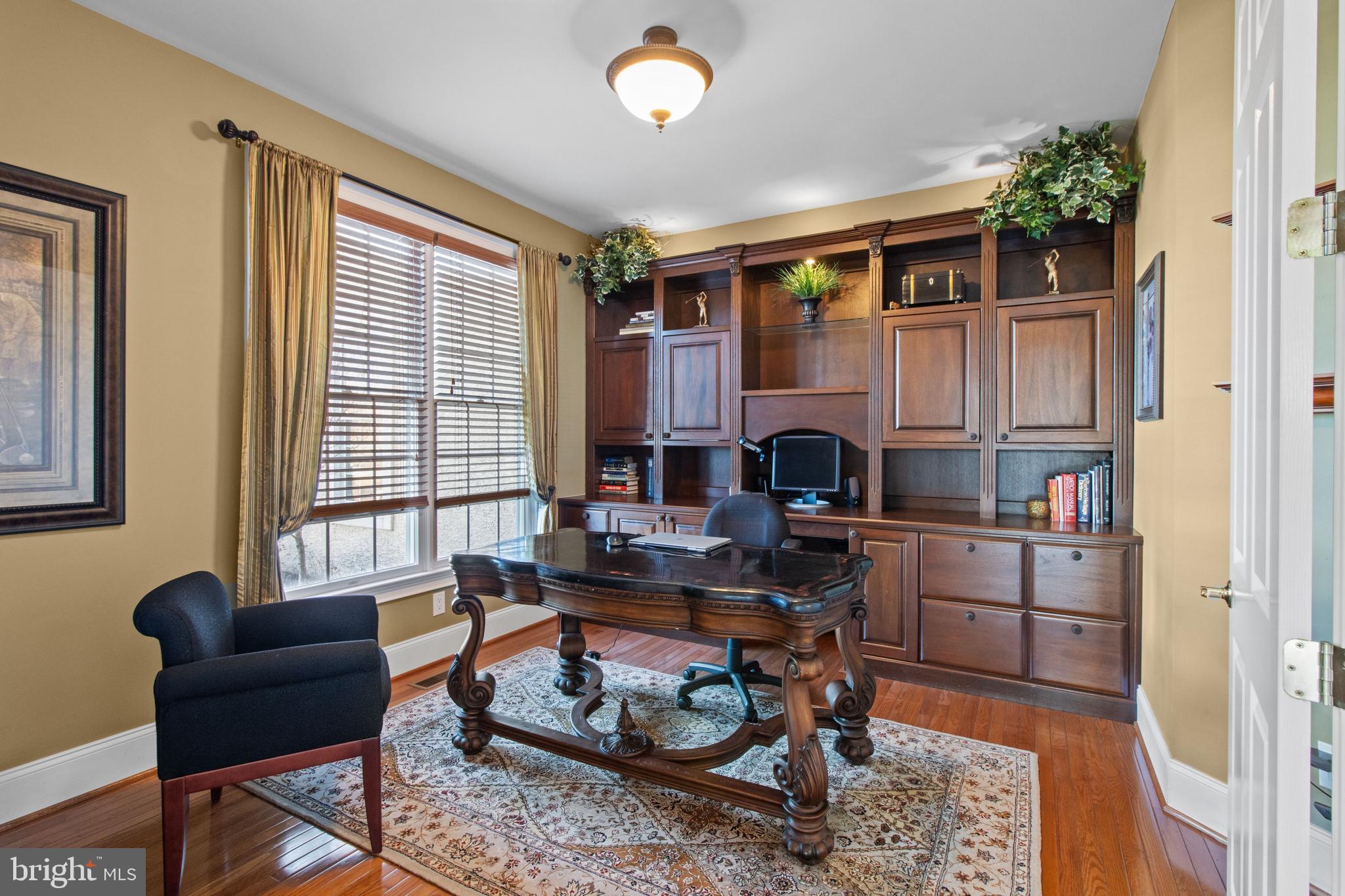 NORTHAMPTON HUNT - Residential