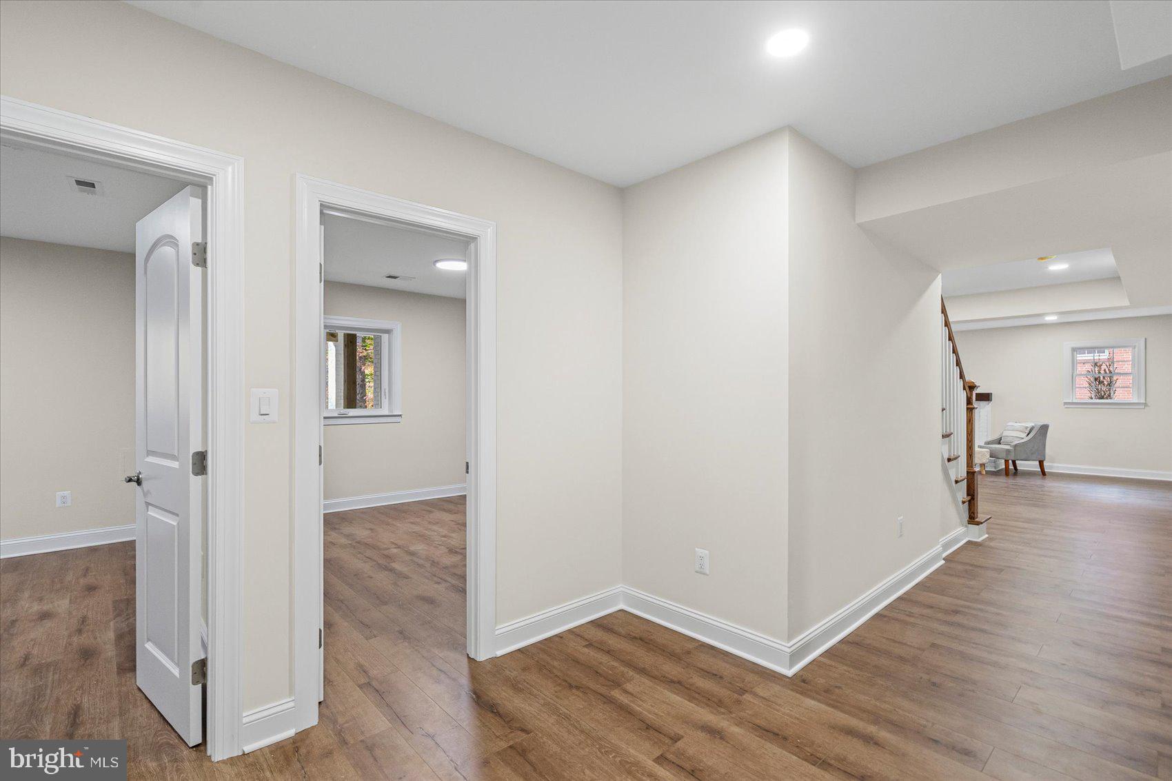 RIVER FALLS - Residential