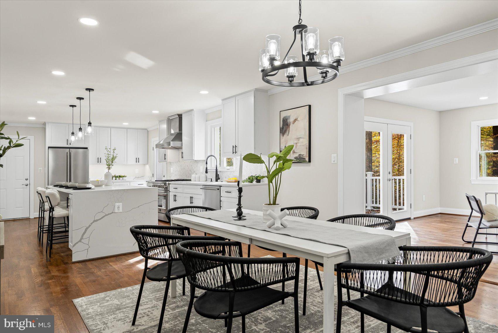 RIVER FALLS - Residential