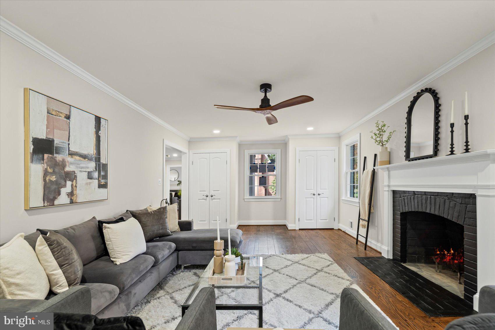 RIVER FALLS - Residential