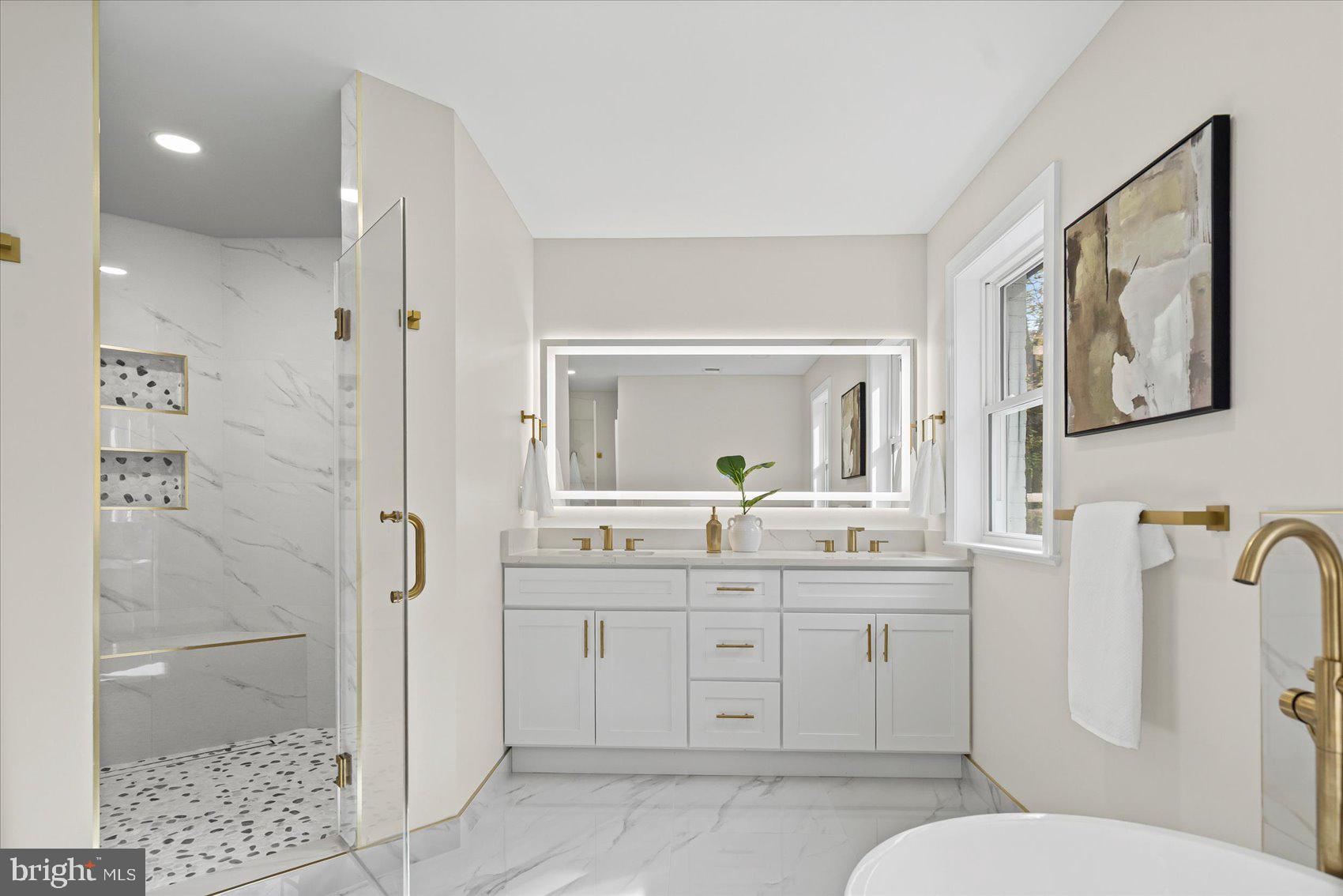 RIVER FALLS - Residential