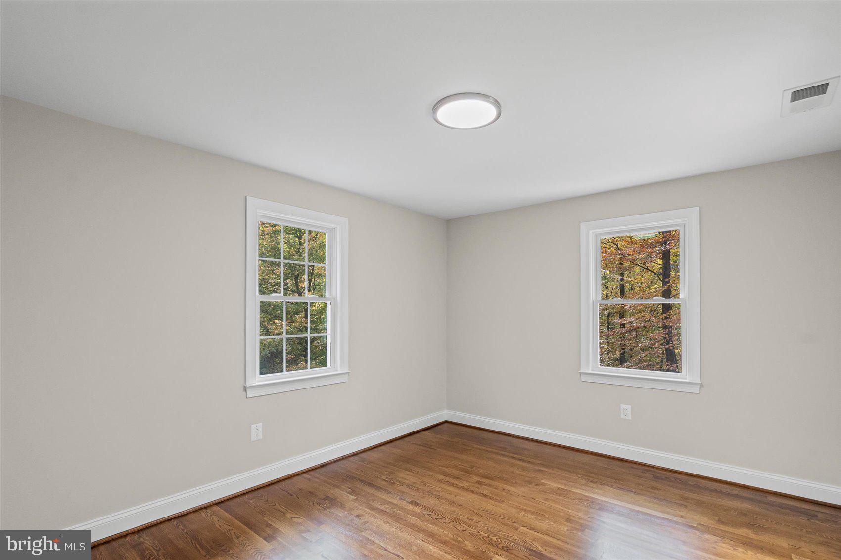 RIVER FALLS - Residential