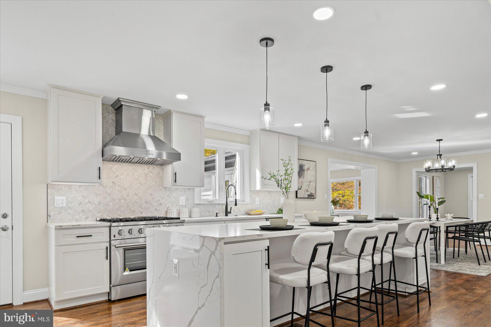 RIVER FALLS - Residential