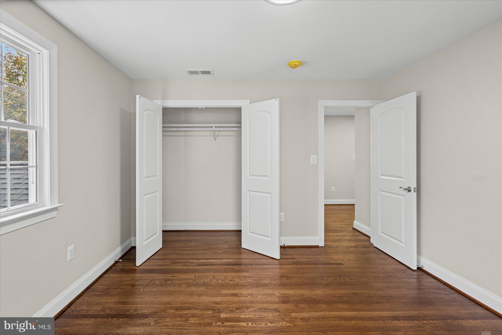 RIVER FALLS - Residential