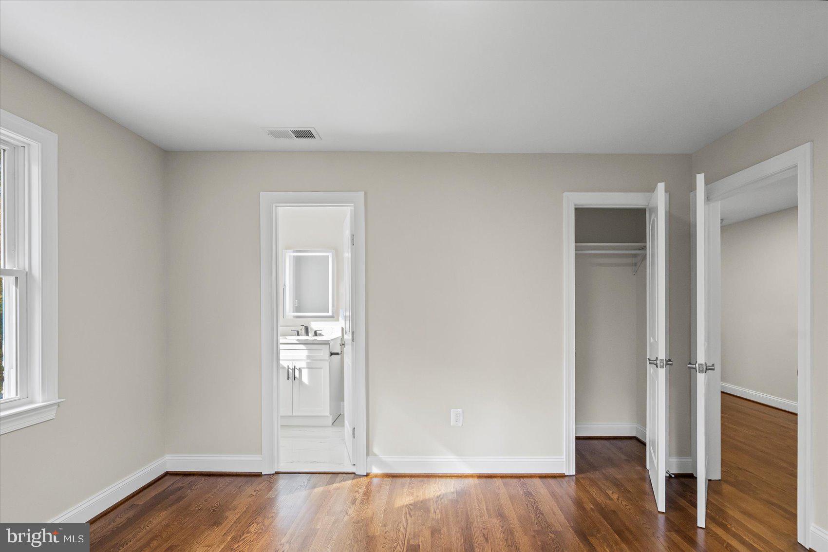 RIVER FALLS - Residential