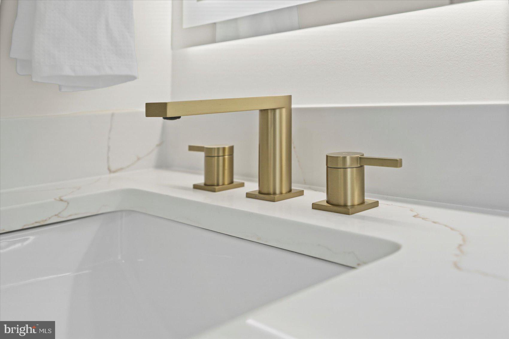 RIVER FALLS - Residential