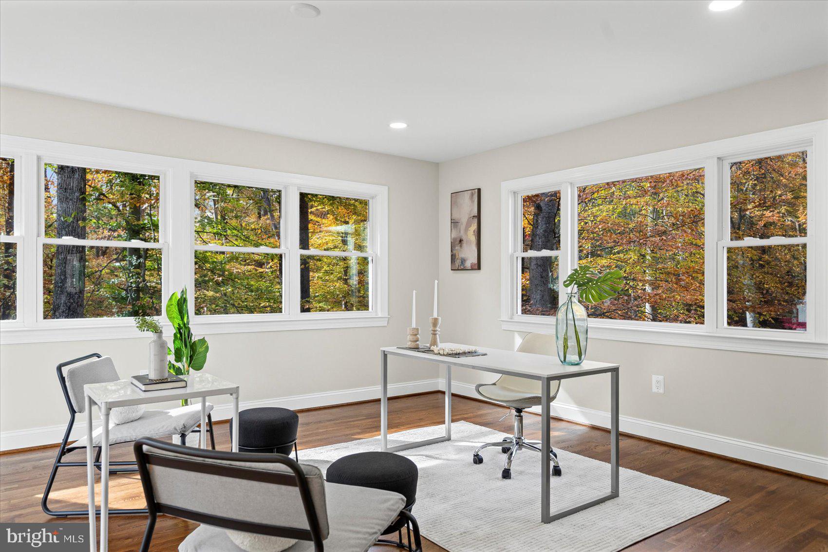 RIVER FALLS - Residential