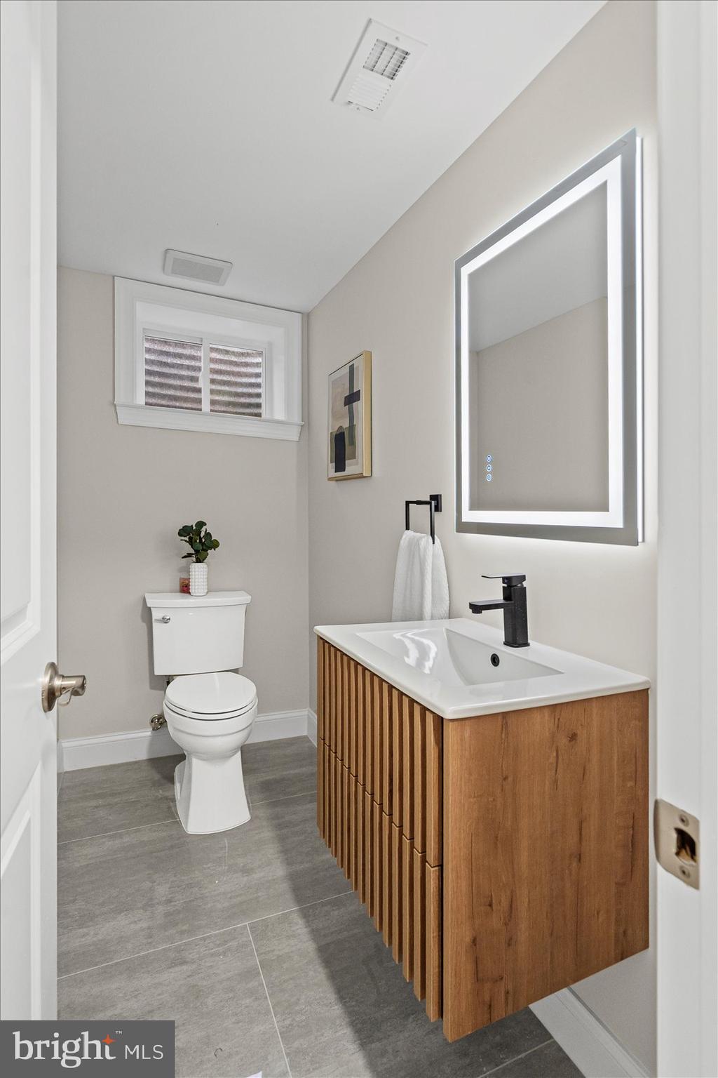 RIVER FALLS - Residential