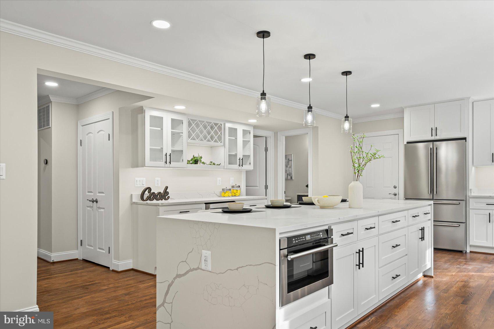 RIVER FALLS - Residential