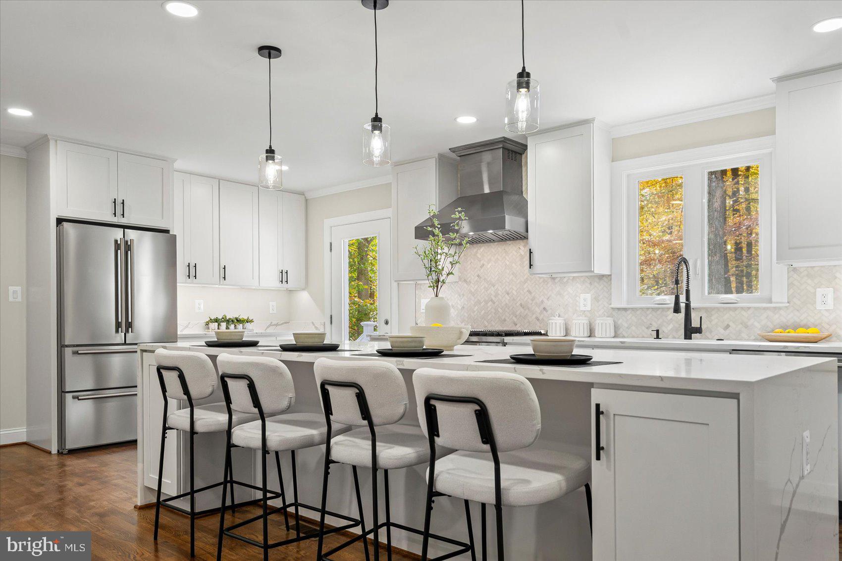 RIVER FALLS - Residential