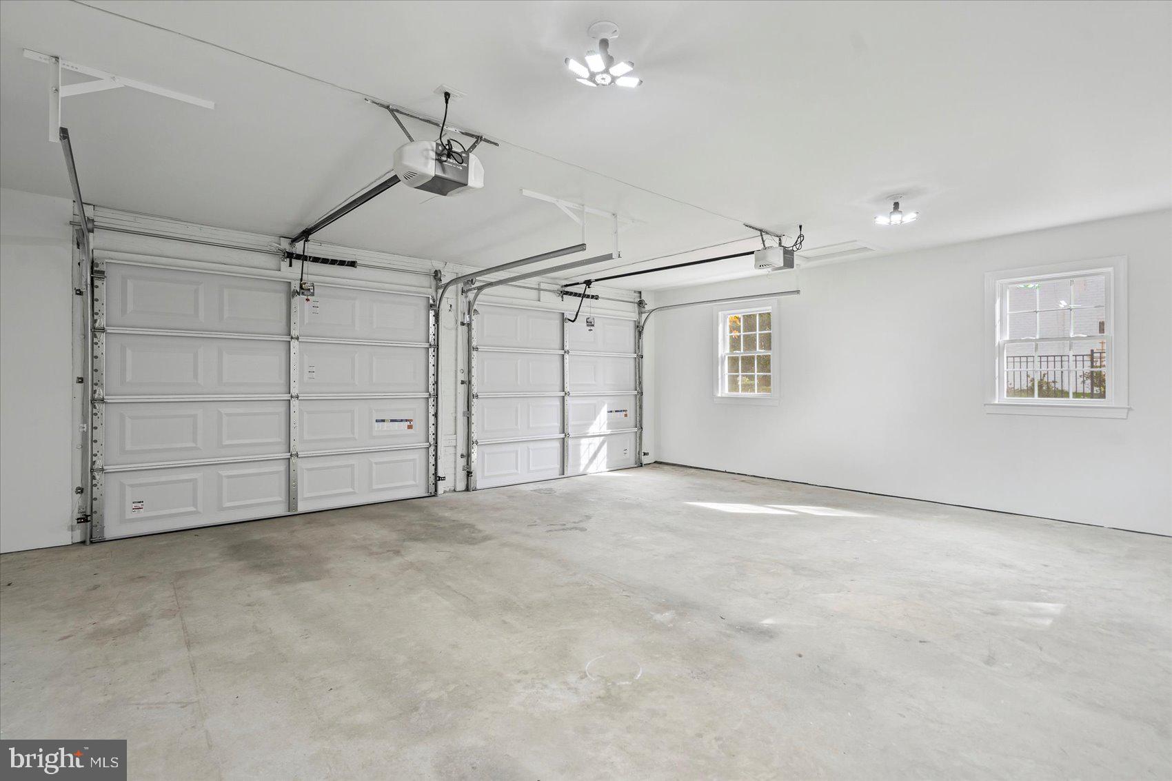 RIVER FALLS - Residential