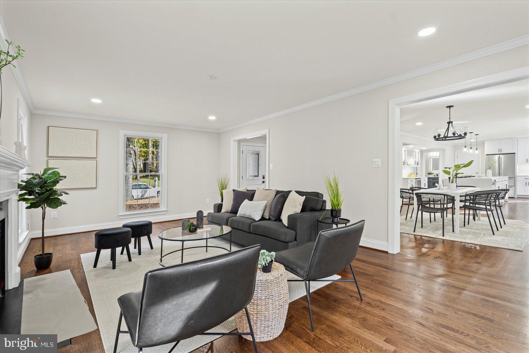 RIVER FALLS - Residential