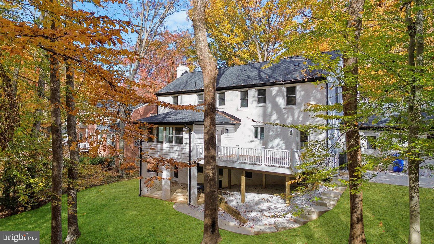 RIVER FALLS - Residential