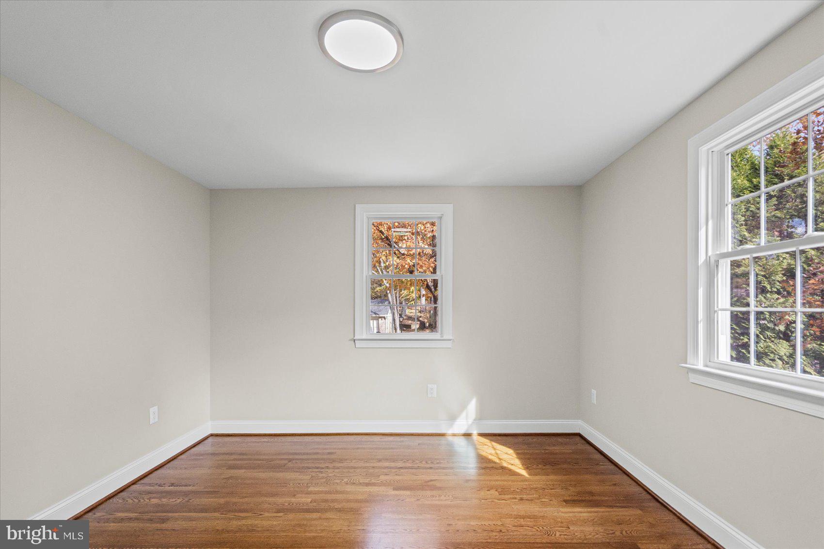 RIVER FALLS - Residential