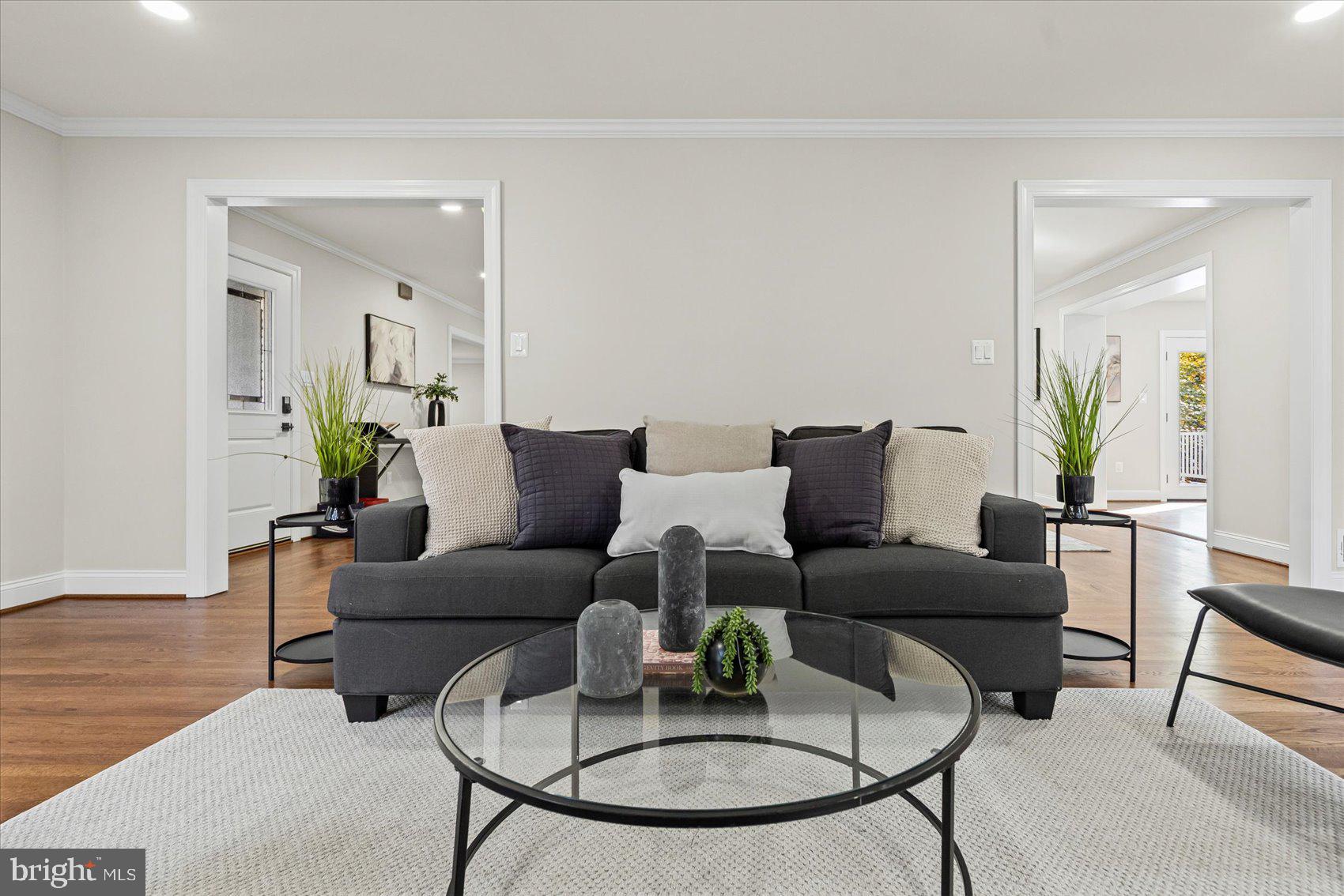 RIVER FALLS - Residential