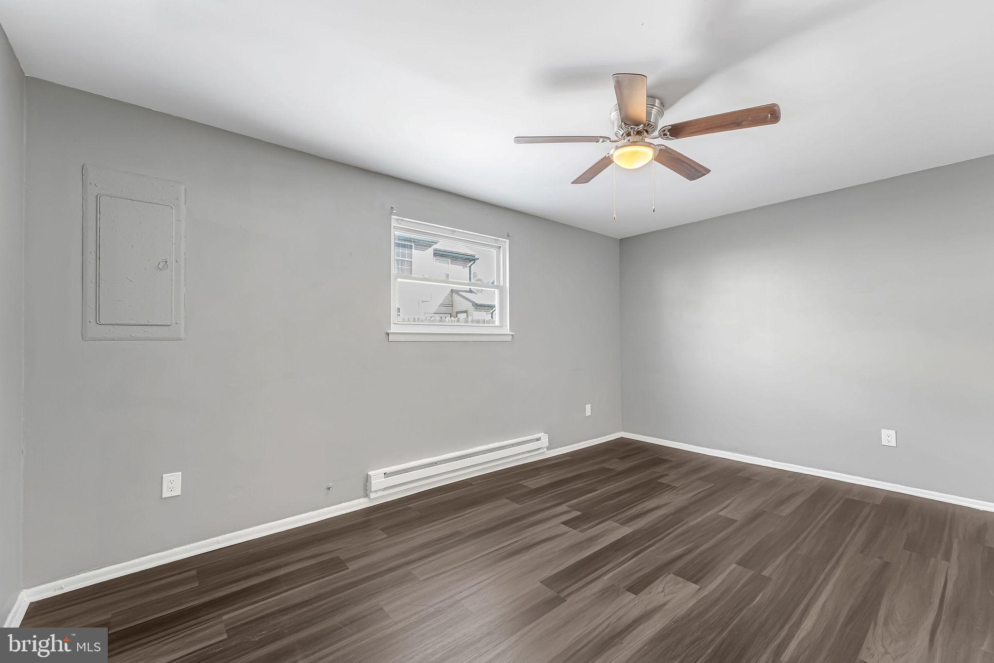 REVERE RUN - Residential