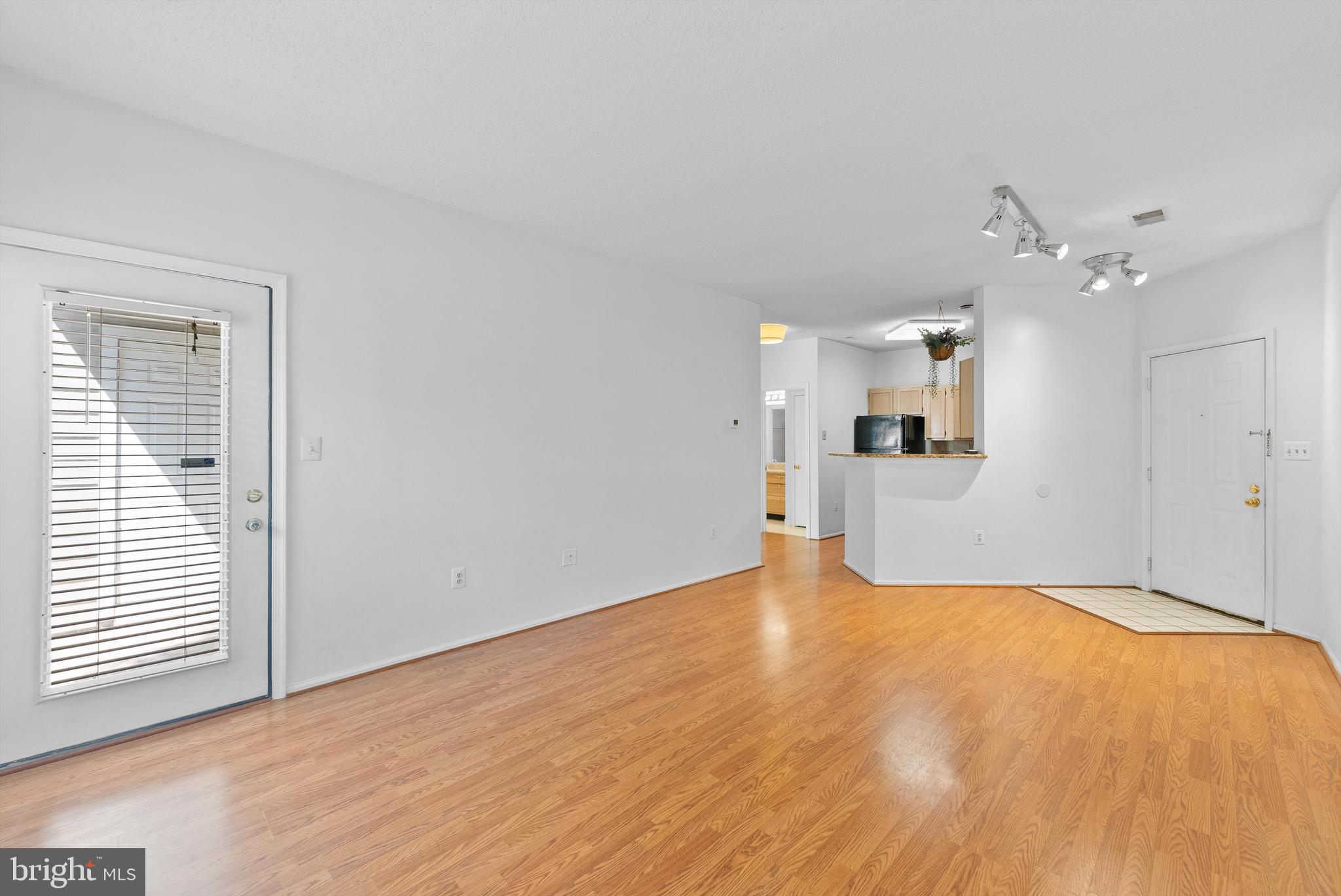 SANDERLING - Residential Lease