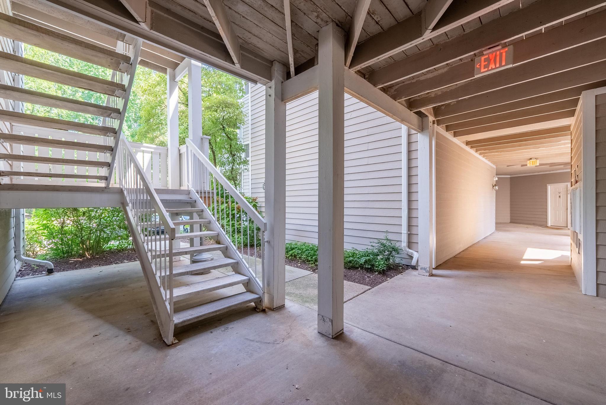 SANDERLING - Residential Lease