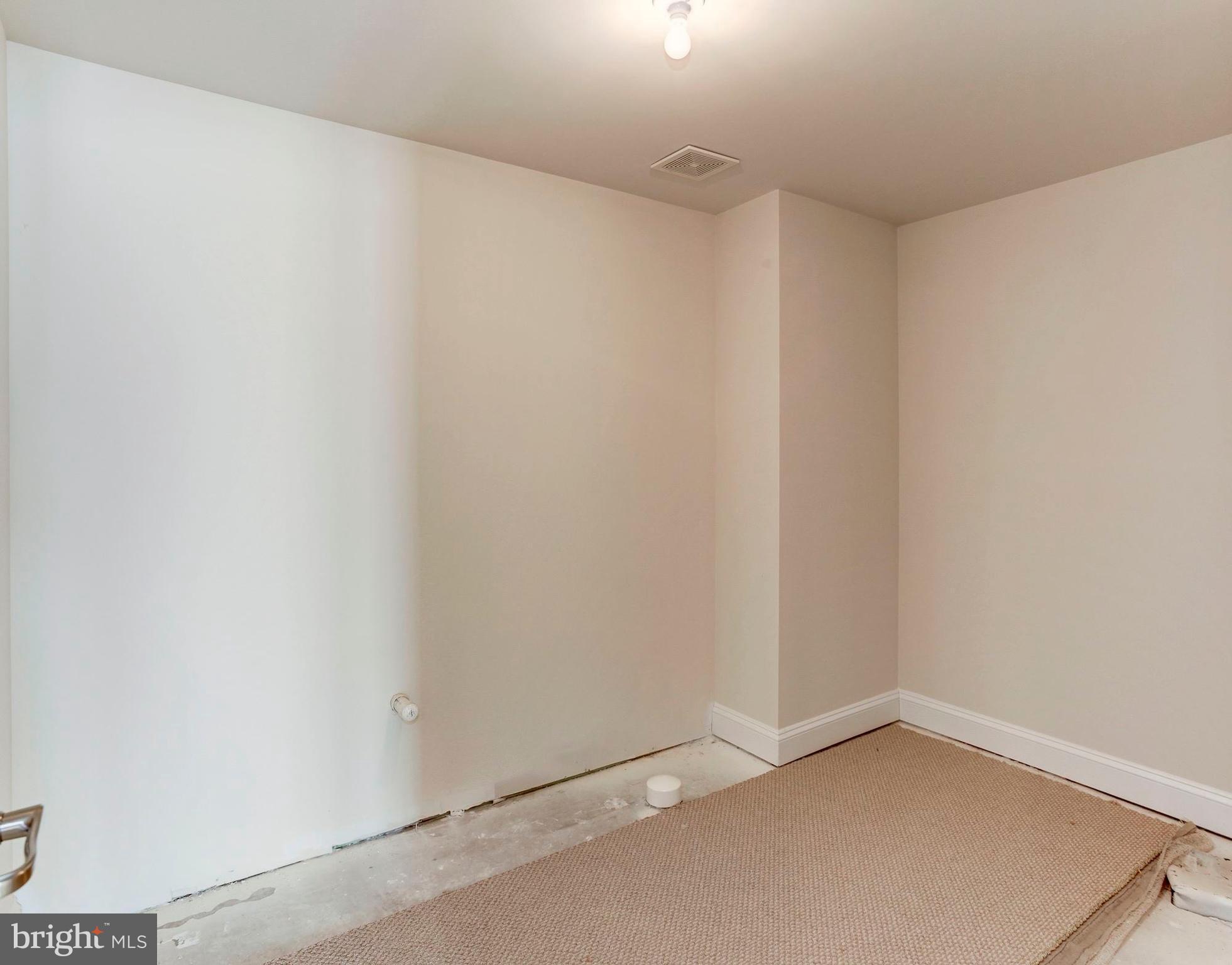 PORT POTOMAC - Residential