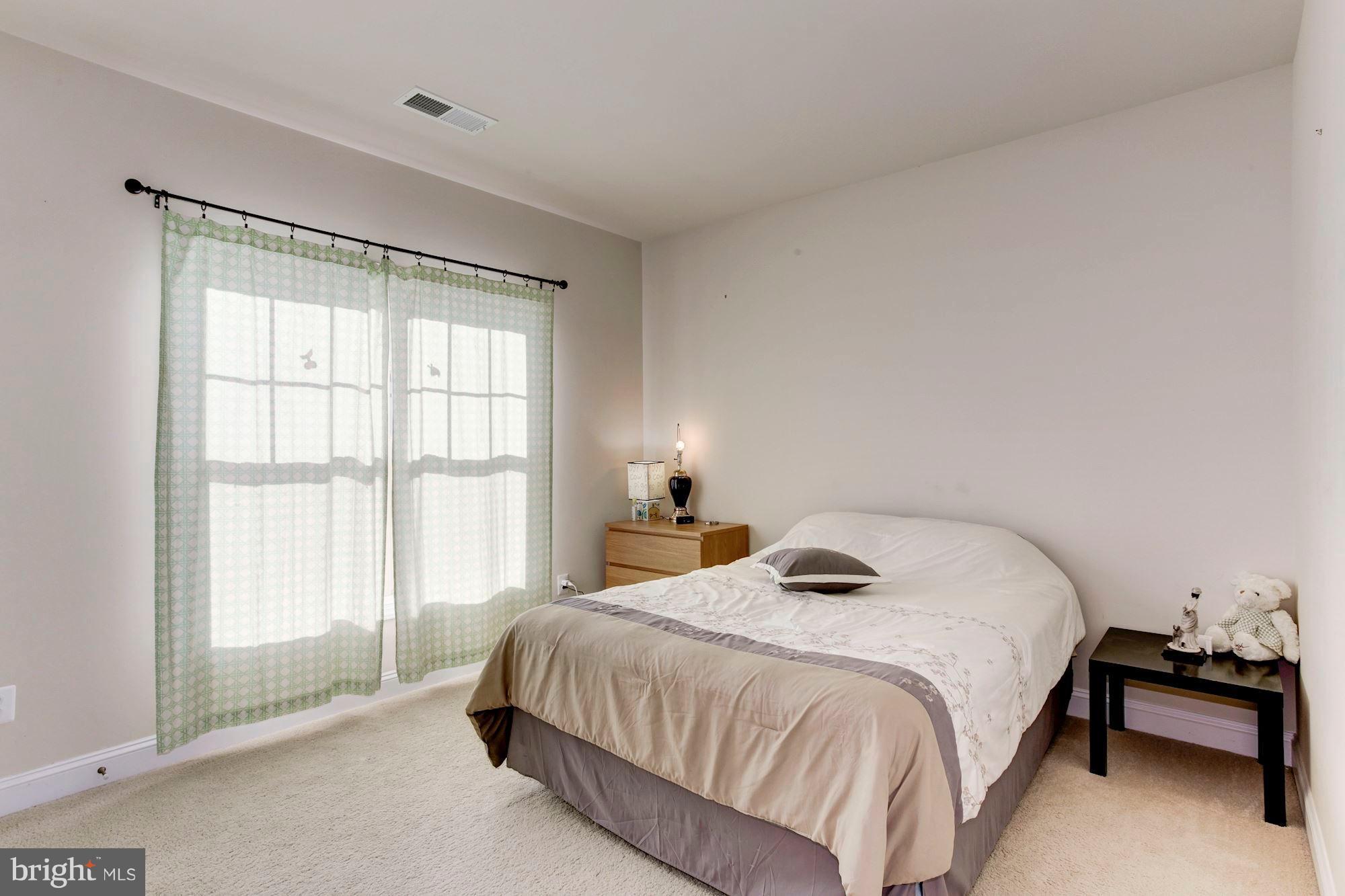 PORT POTOMAC - Residential