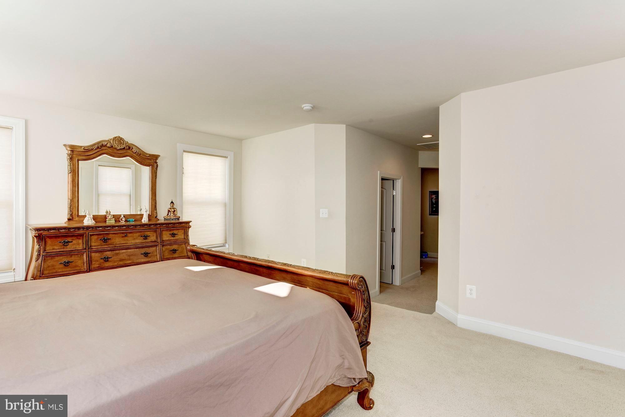 PORT POTOMAC - Residential