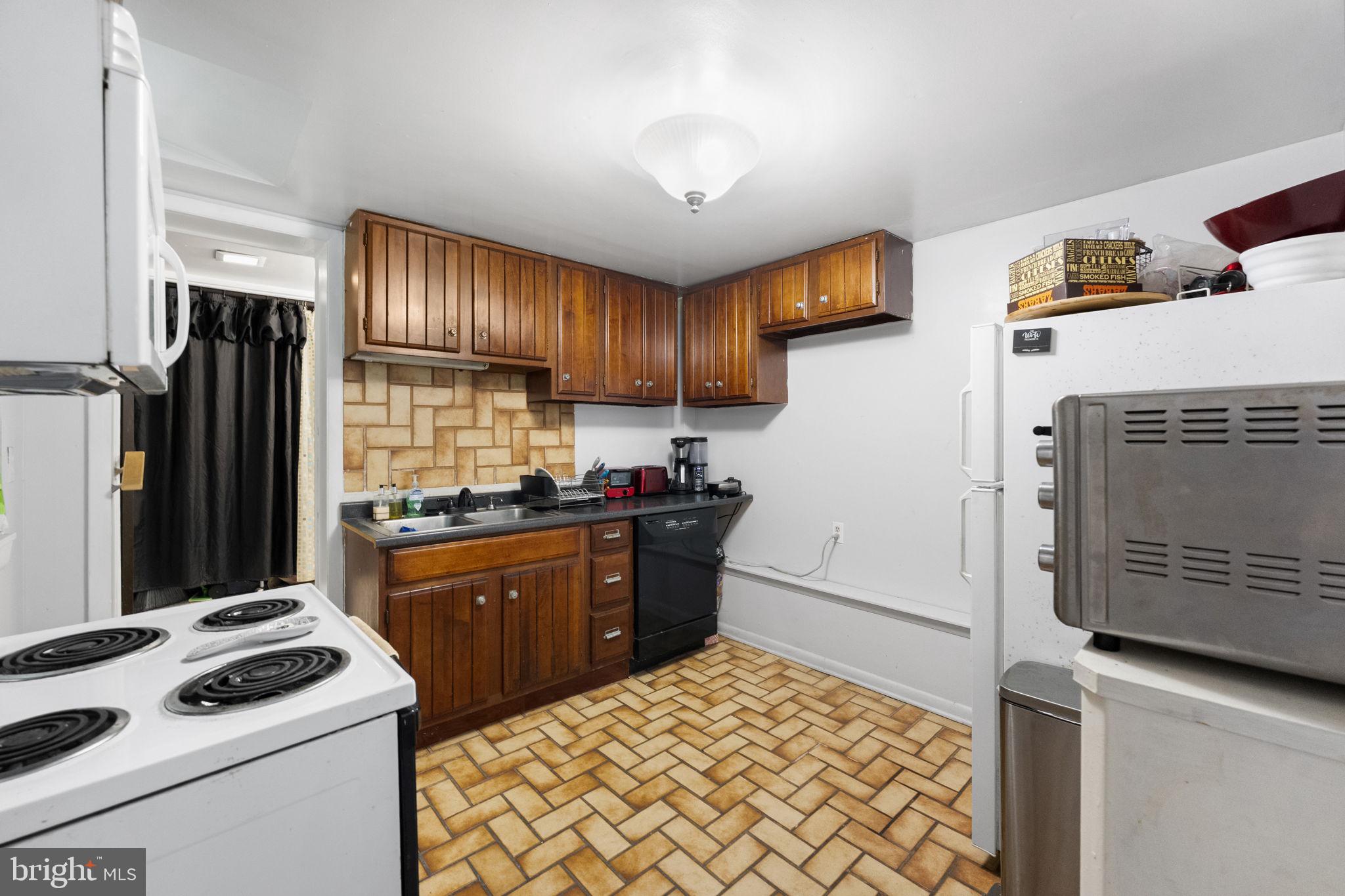 FELLS POINT HISTORIC DISTRICT - Residential