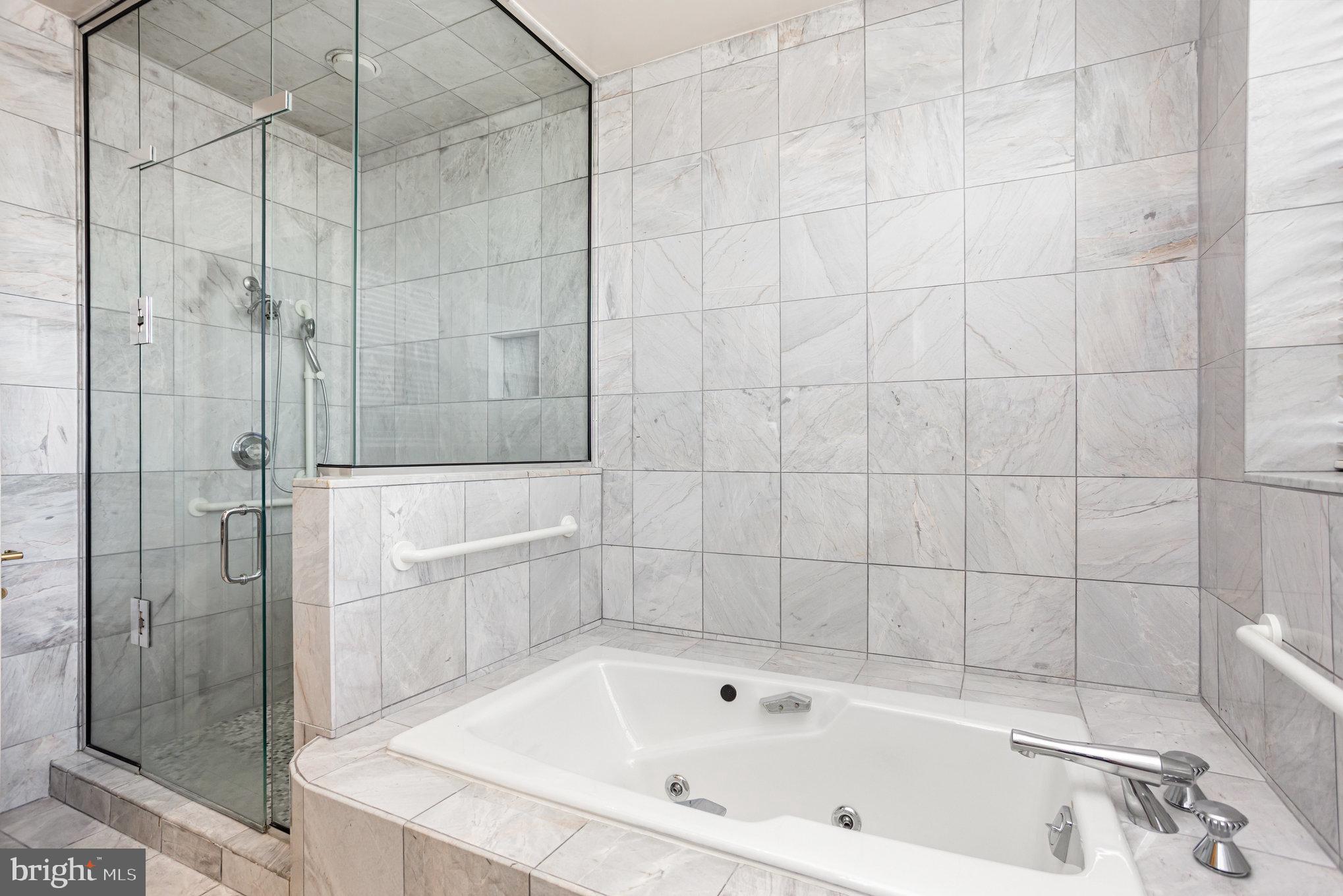 RESIDENCES AT THE COLONNADE - Residential