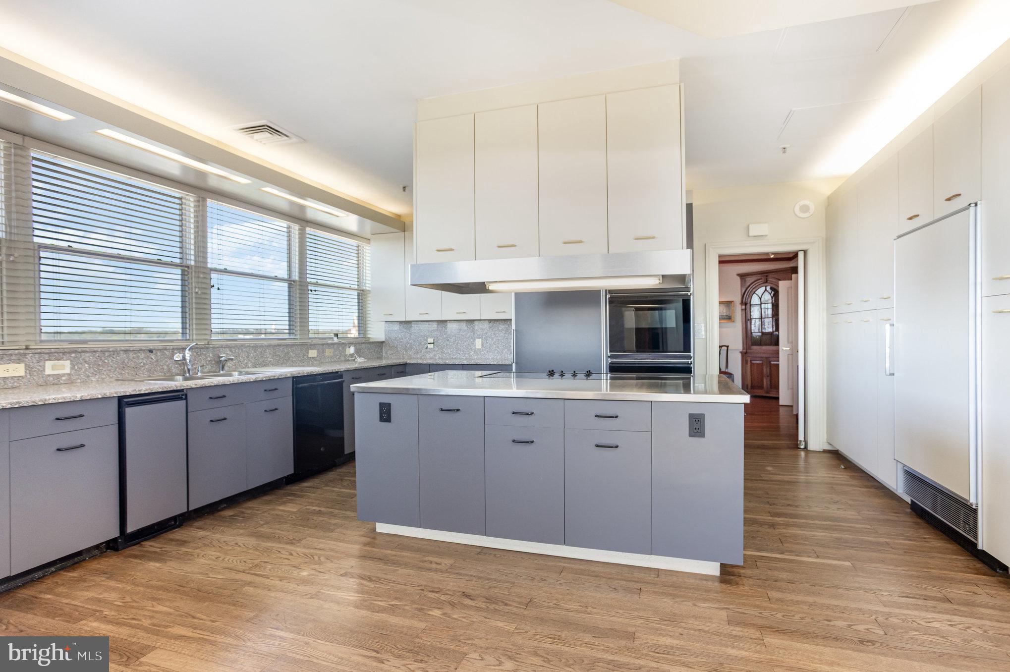 RESIDENCES AT THE COLONNADE - Residential