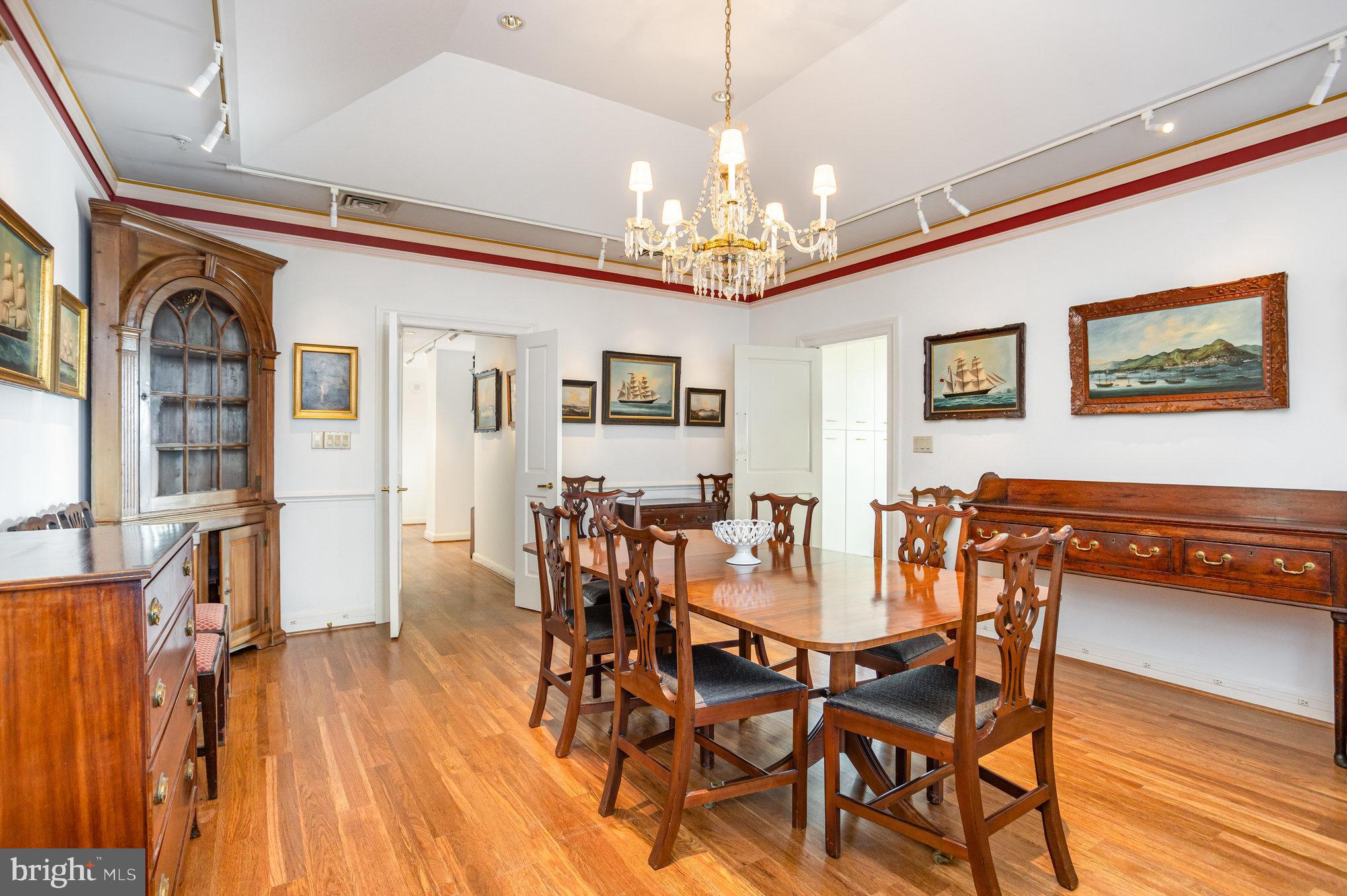 RESIDENCES AT THE COLONNADE - Residential