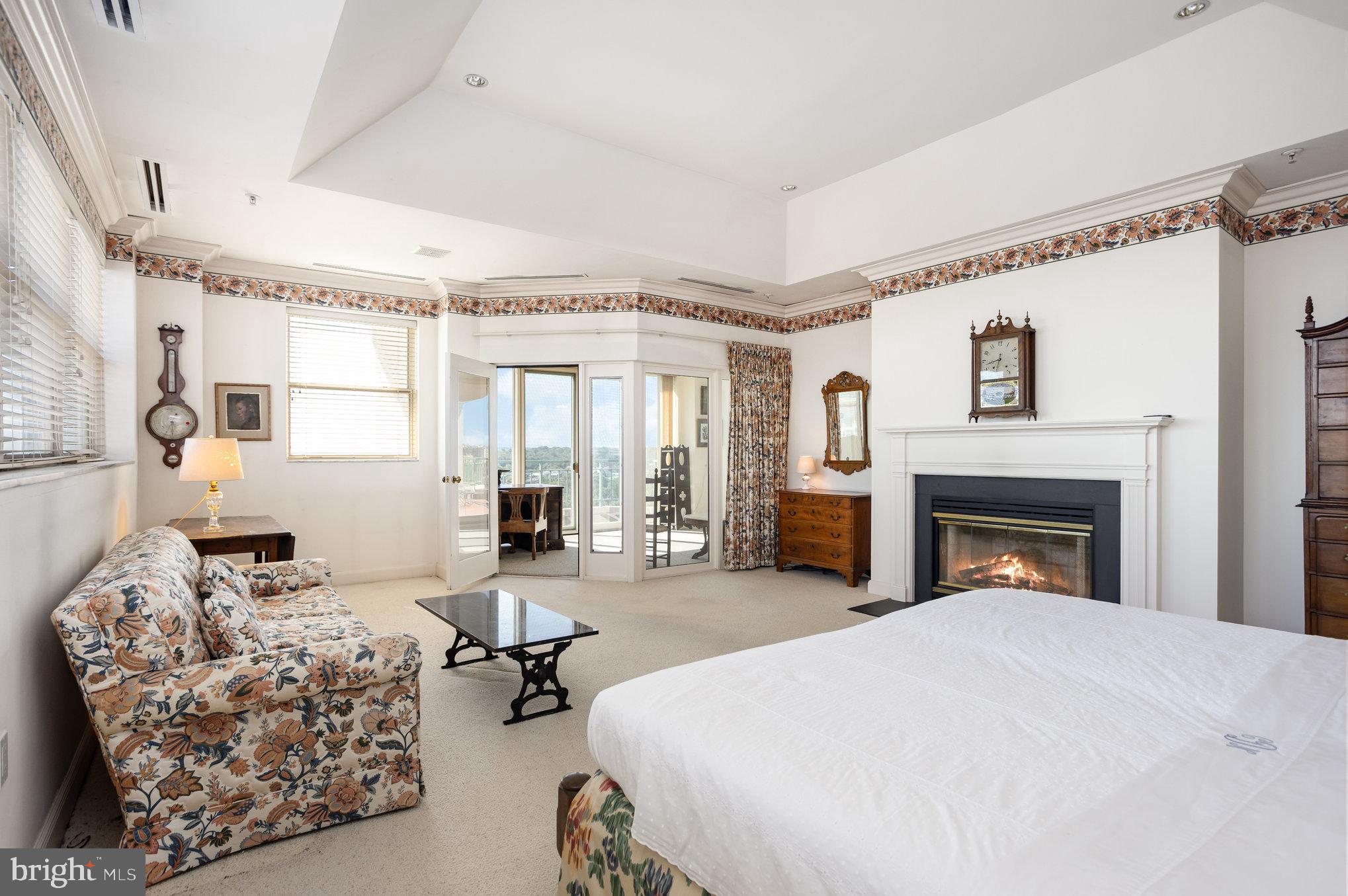 RESIDENCES AT THE COLONNADE - Residential