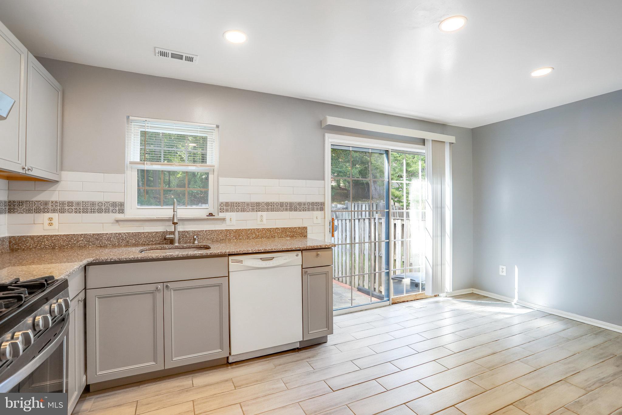 HADLEY FARMS - Residential