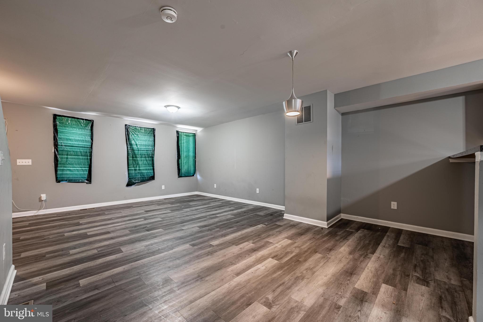 SANDTOWN-WINCHESTER - Residential