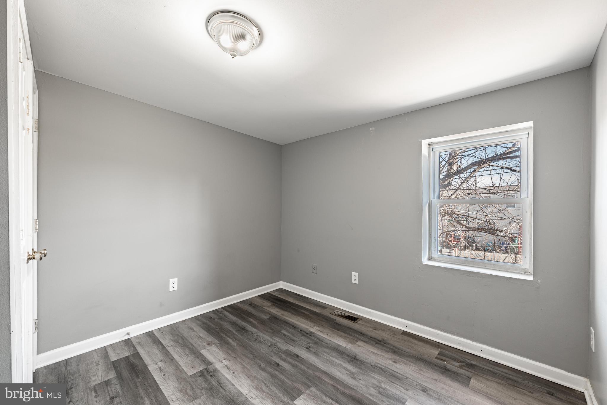 SANDTOWN-WINCHESTER - Residential