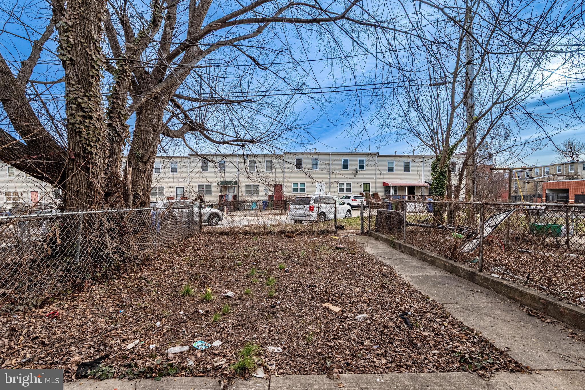 SANDTOWN-WINCHESTER - Residential