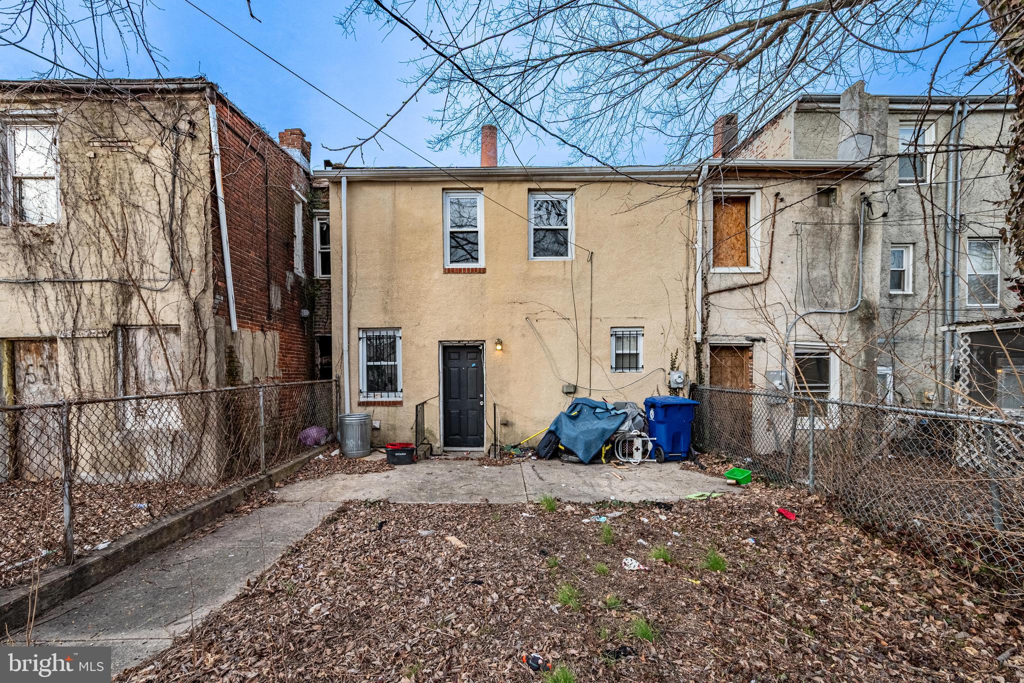 SANDTOWN-WINCHESTER - Residential