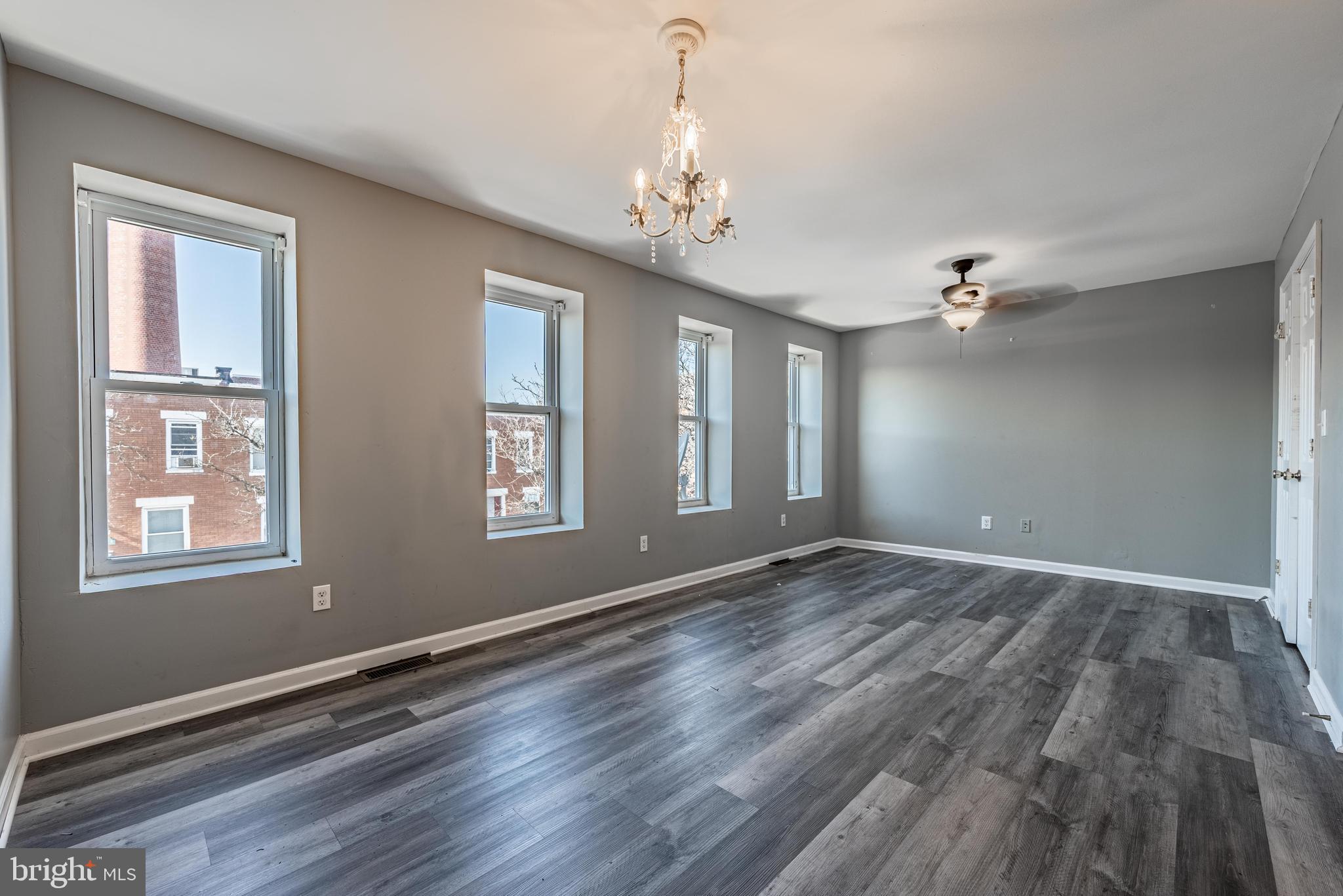 SANDTOWN-WINCHESTER - Residential