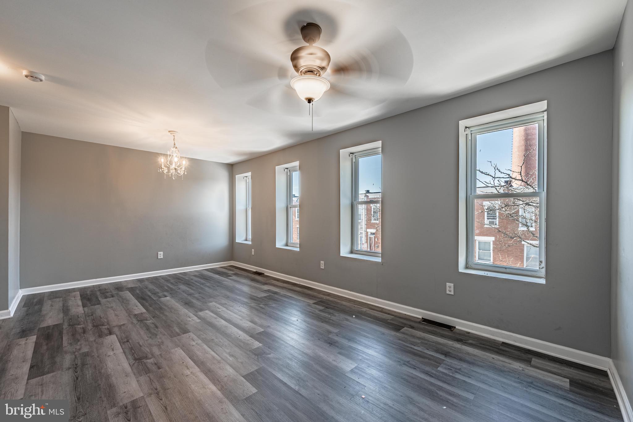 SANDTOWN-WINCHESTER - Residential